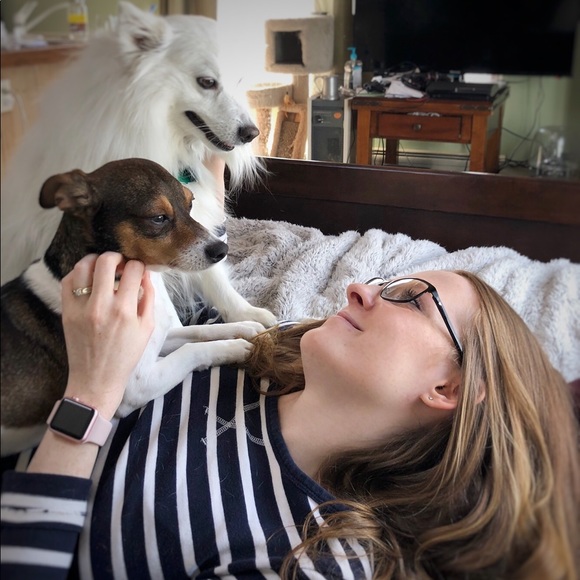 Meet your Posher, Jessica - Picture 2 of 5